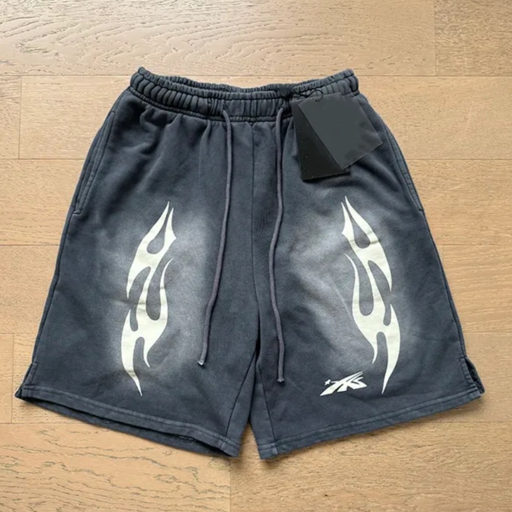Men's Black Graphic Shorts hellstar